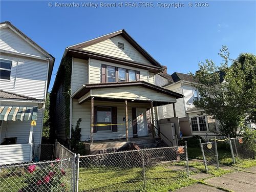 1327 Monroe Ave, Huntington, WV, 25704-2439 | Card Image
