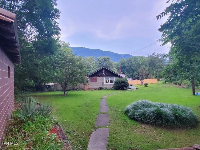 1769 Irondale Rd, House other with 3 bedrooms, 2 bathrooms and null parking in Big Stone Gap VA | Image 9