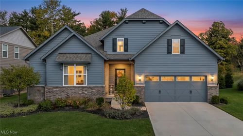 516 Crystal Lake Dr N, Chagrin Falls, OH, 44022-1572 | Card Image