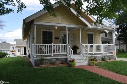 226 W 13th St, Carroll, IA, 51401-1939 | Card Image