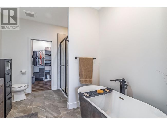 2737 Cedar Ridge St, House other with 2 bedrooms, 2 bathrooms and 4 parking in Lumby BC | Image 22