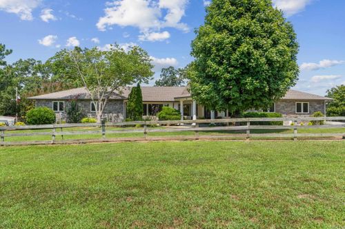 56 County Road 1085, Mountain Home, AR, 72653-6452 | Card Image