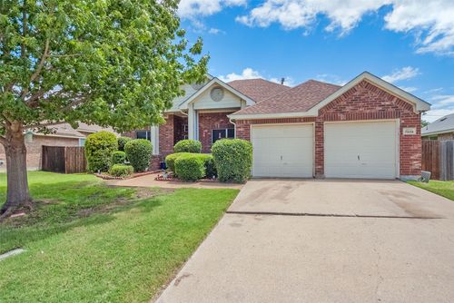 7806 Albany Dr, Rowlett, TX, 75089-5113 | Card Image