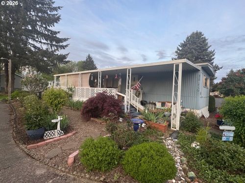 71-570 N 10th Ave, Cornelius, OR, 97113-9301 | Card Image