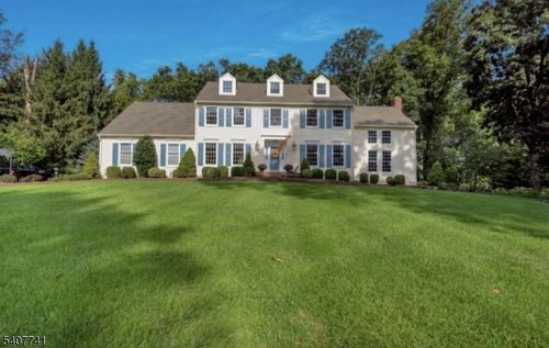 40 Rustic Trl, FLEMINGTON, NJ, 08822-5551 | Card Image