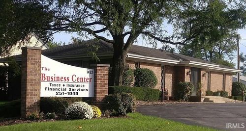 1432 Lincoln Way E, South Bend, IN, 46613-3205 | Card Image
