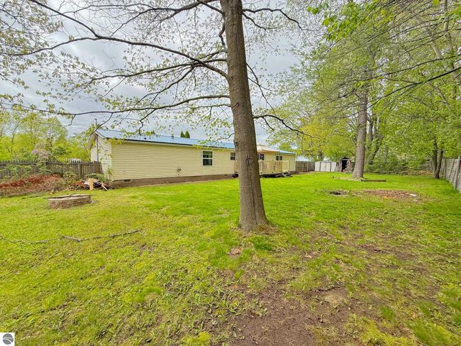 299 Cloverleaf Ln, House other with 3 bedrooms, 2 bathrooms and null parking in Houghton Lake MI | Image 23