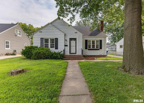 616 4th Ave, Camanche, IA, 52730-1614 | Card Image