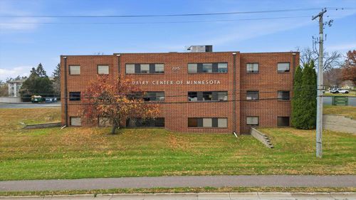 2015 Rice St, Roseville, MN, 55113-6814 | Card Image