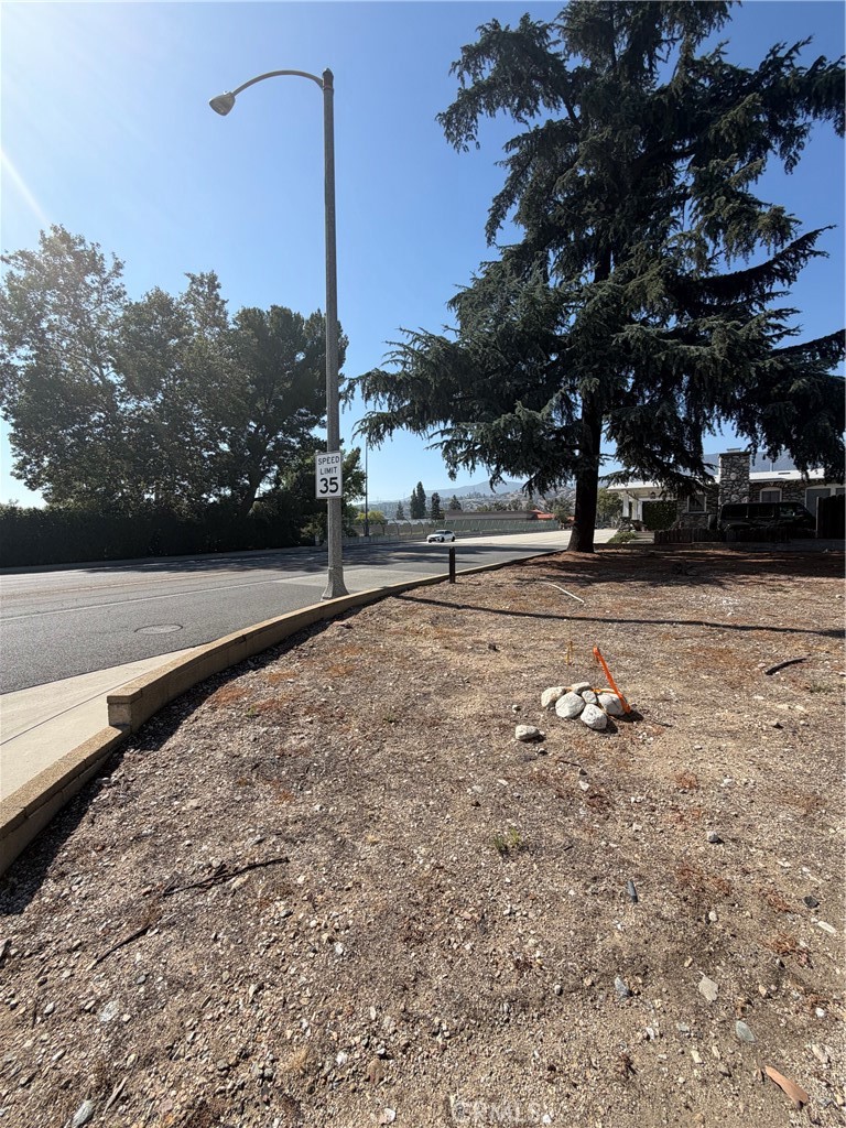 Land in Claremont 4