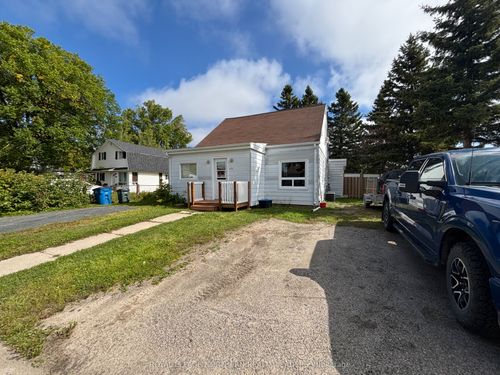 124 Fourteenth Ave, Cochrane, ON, P0L1C0 | Card Image