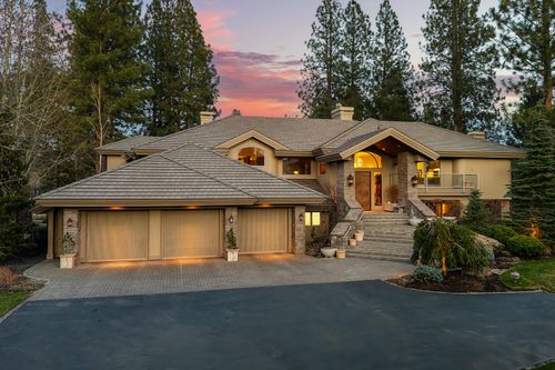 61704 Broken Top Dr, Bend, OR, 97702-1088 | Card Image