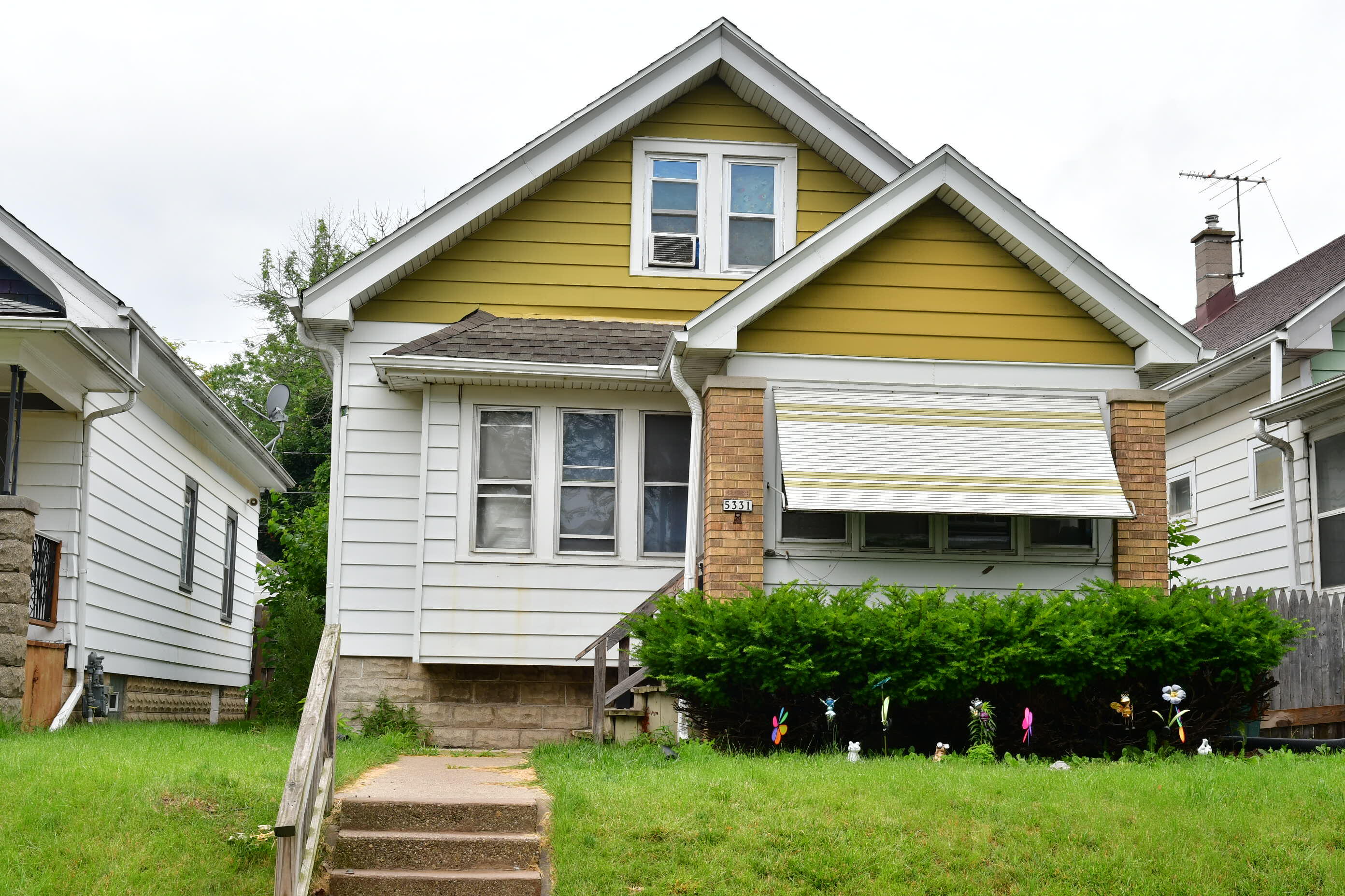 33rd St, Milwaukee, WI 53209