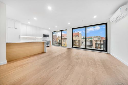 4a-30 32nd St, Astoria, NY, 11102-1853 | Card Image