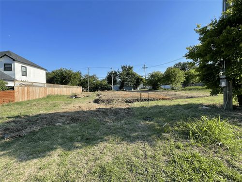 1400 E Morphy St, Fort Worth, TX, 76104-5361 | Card Image