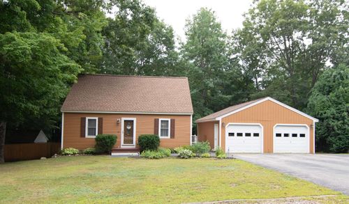 66 Dorothy Dr, Epping, NH, 03042-2316 | Card Image