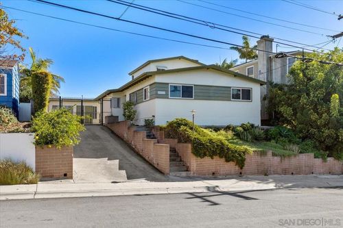 4711 Austin Dr, San Diego, CA, 92115-3515 | Card Image