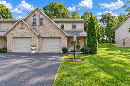 123 Windy Dr, Center Twp, PA, 16001 | Card Image