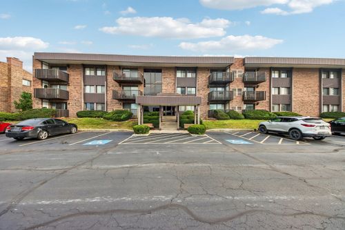 3c-1420 Woodbridge Rd, Joliet, IL, 60436-1362 | Card Image