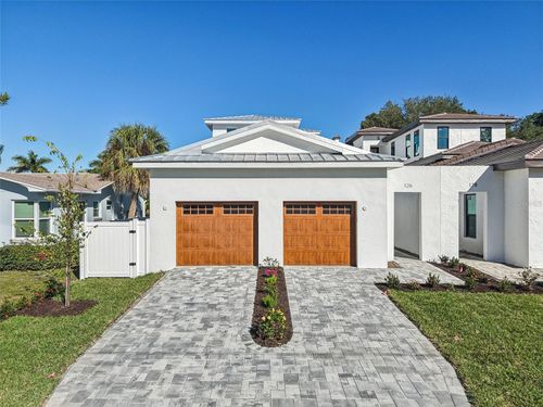 126 Ricardo Way Ne, ST PETERSBURG, FL, 33704-3642 | Card Image