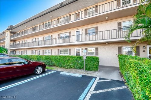 207-5483 Rattlesnake Hammock Rd, NAPLES, FL, 34113-7492 | Card Image