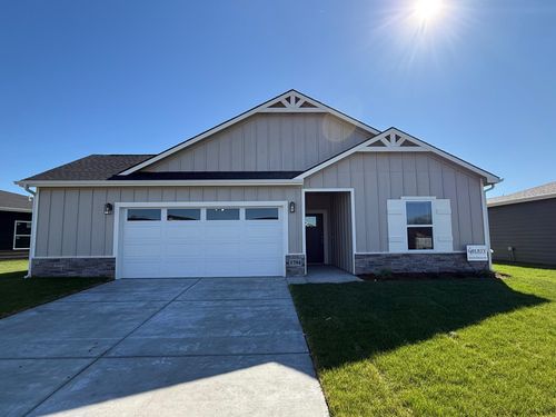 1794 N Redbud Ln, Wichita, KS, 67204 | Card Image