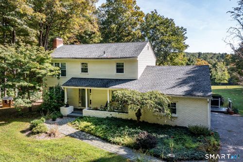 352 Norfolk Rd, Litchfield, CT, 06759-2517 | Card Image