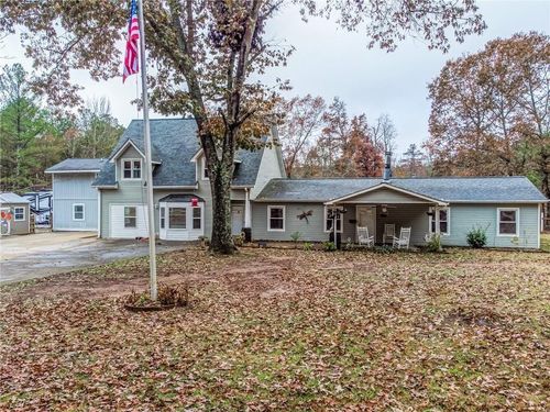 53 Black Rd Ne, White, GA, 30184-2851 | Card Image