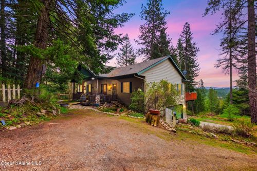17461 N Right Fork Rd, Hauser, ID, 83854-5582 | Card Image