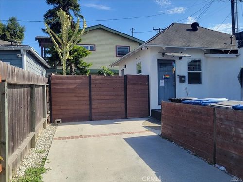 2828 E 10th St, Long Beach, CA, 90804-4809 | Card Image
