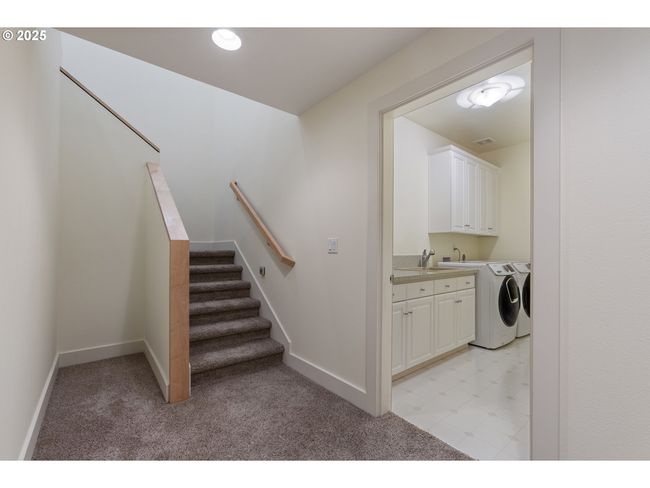 2922 Nw Montara Ct, House attached with 2 bedrooms, 3 bathrooms and 2 parking in Portland OR | Image 20
