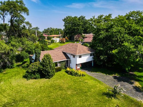 9240 S 86th Ct, Hickory Hills, IL, 60457-1706 | Card Image