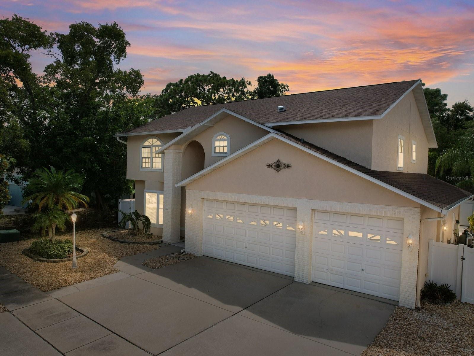 Innisfil St, Palm Harbor, FL 34683