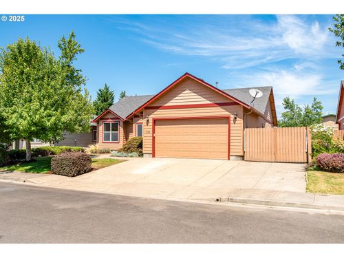 370 Camrin Loop, Creswell, OR, 97426-4504 | Card Image