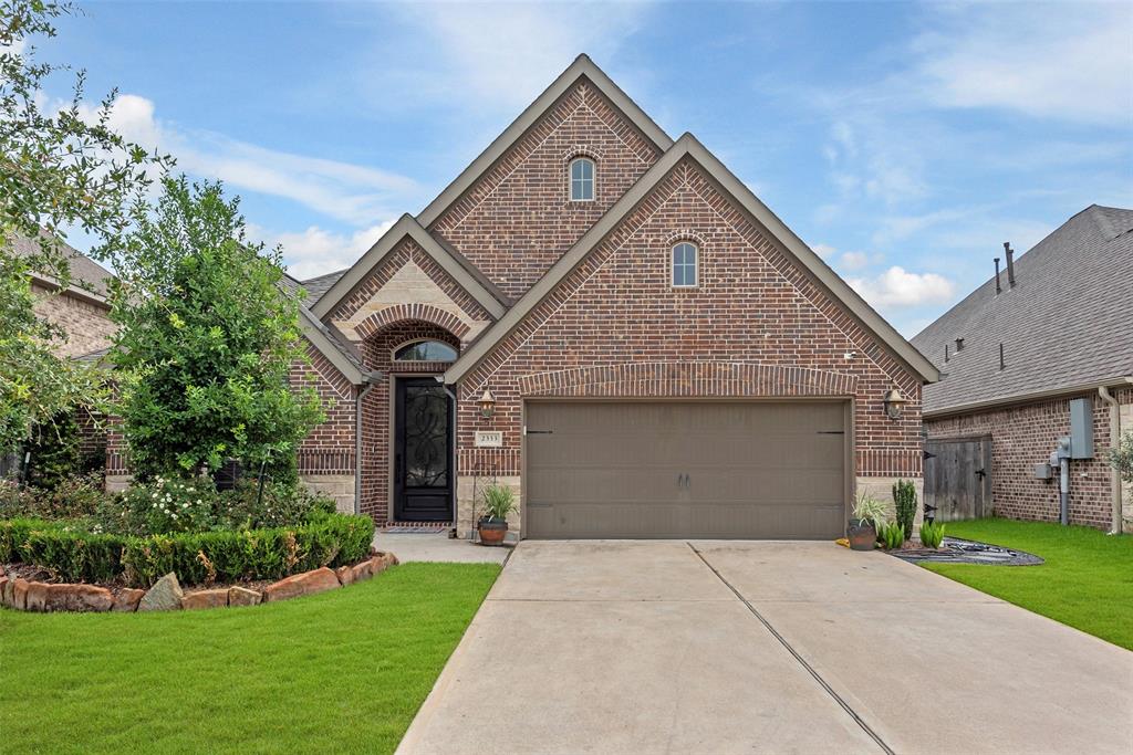 Mayfield Trail Ct, League City, TX 77573