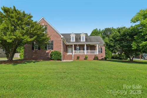 2411 Stoney Run Dr, Oakboro, NC, 28129-7600 | Card Image