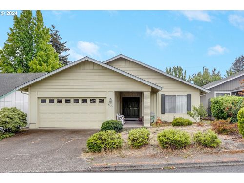 2937 Twin Oak Pl Nw, Salem, OR, 97304 | Card Image