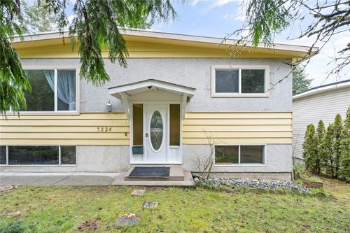 3224 Uplands Dr, Nanaimo, BC, V9T2T1 | Card Image