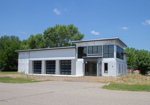 8204 Portage Rd, Portage, MI, 49002-5724 | Card Image