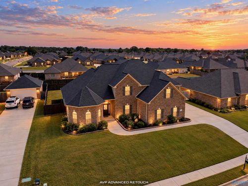 13624 Chapel Hill Ln, Athens, AL, 35613-8584 | Card Image