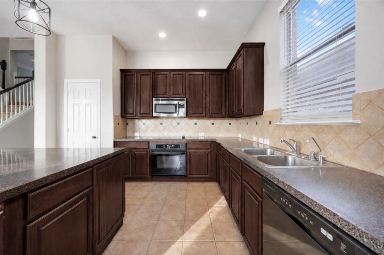 Residential Lease in Richmond 4
