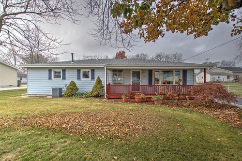 355 S Smith St, Forsyth, IL, 62535-9653 | Card Image