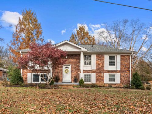 604 Meadowgreen Dr, Franklin, TN, 37069-4511 | Card Image