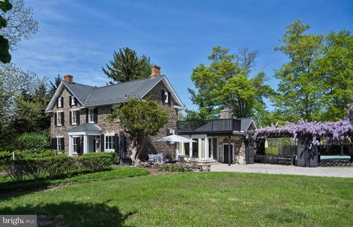 4273 Durham Rd, KINTNERSVILLE, PA, 18930-9634 | Card Image