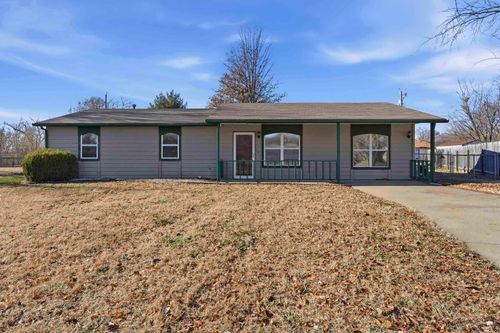808 Sunrise Cir, Manhattan, KS, 66502-5600 | Card Image