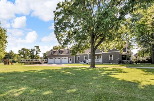 15499 Cement City Rd, Cement City, MI, 49233-6504 | Card Image
