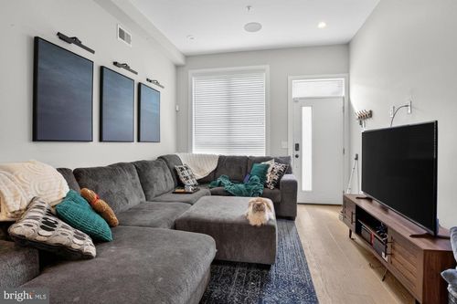 1937 Gerritt St, PHILADELPHIA, PA, 19146-4631 | Card Image