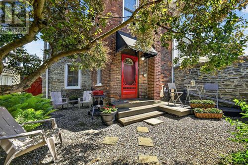 34 Water St W, Brockville, ON, K6V3L3 | Card Image
