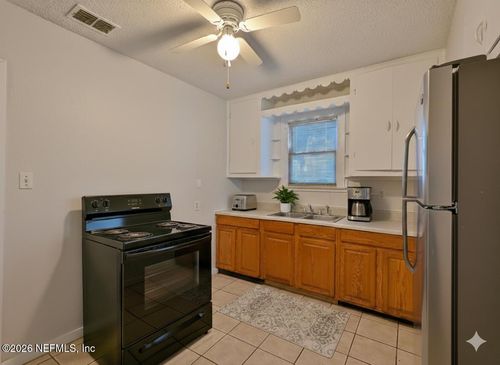 5454 Timuquana Rd, Jacksonville, FL, 32210-8062 | Card Image