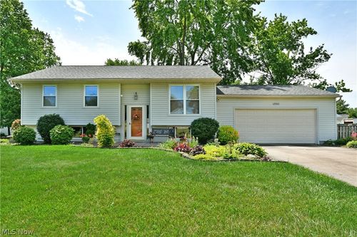 2483 Trentwood Dr Se, Warren, OH, 44484-3773 | Card Image